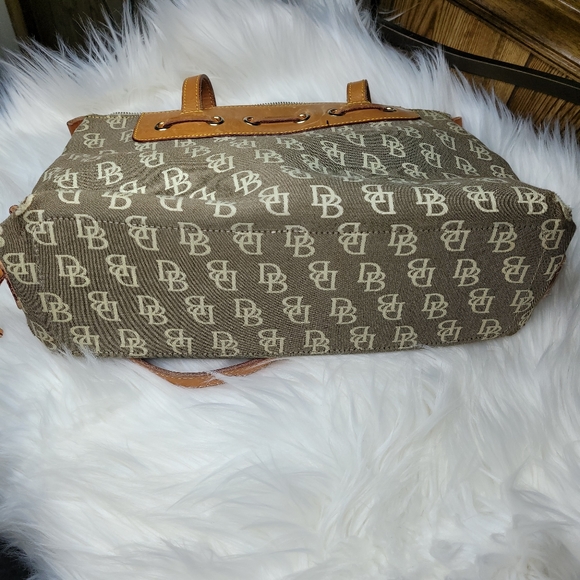 Vintage Dooney & Bourke - Picture 6 of 11